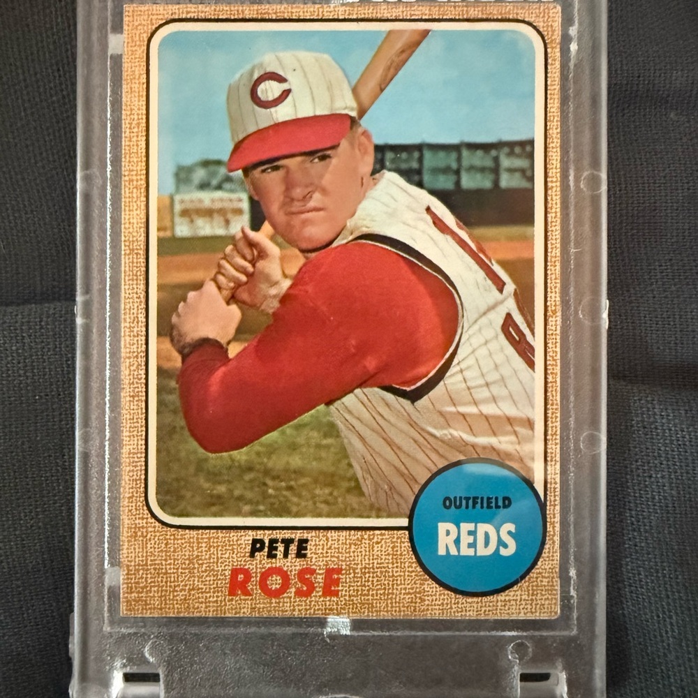 Topps Baseball Card - Red and White